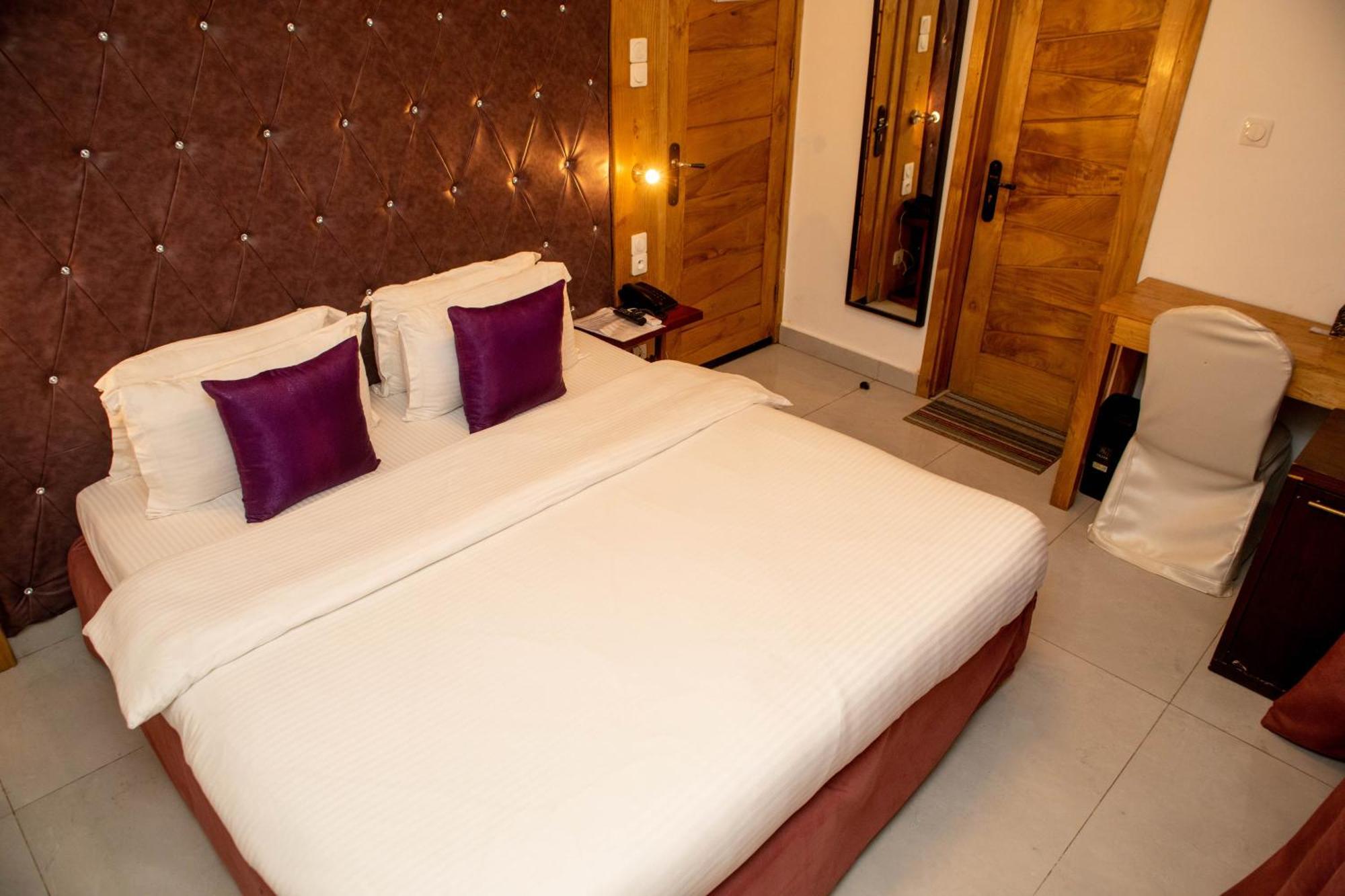 Hotel Les Orchidees Kotonu Pokój zdjęcie