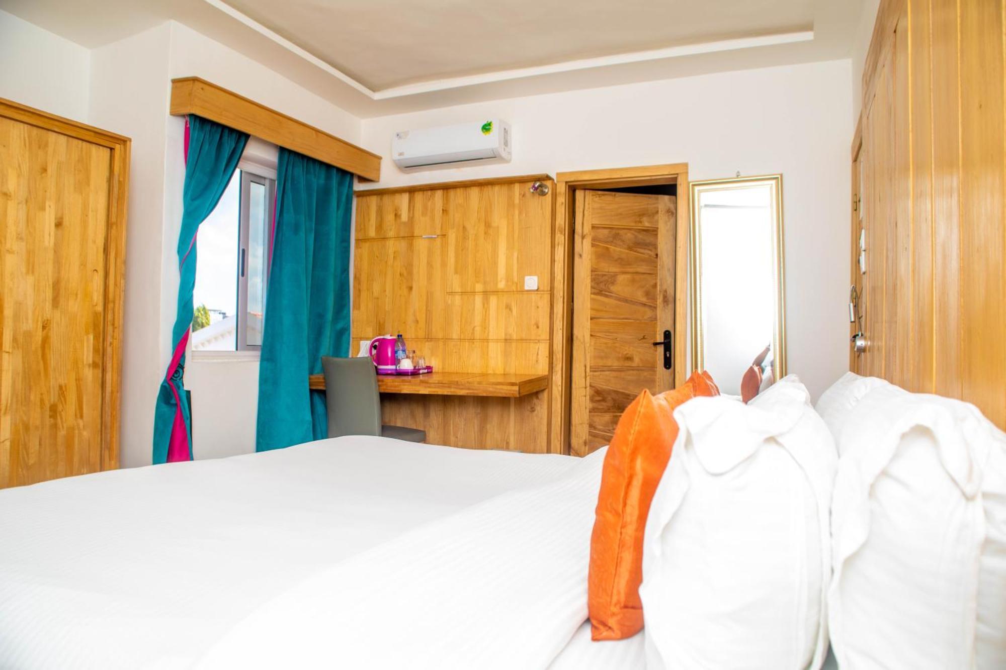 Hotel Les Orchidees Kotonu Pokój zdjęcie